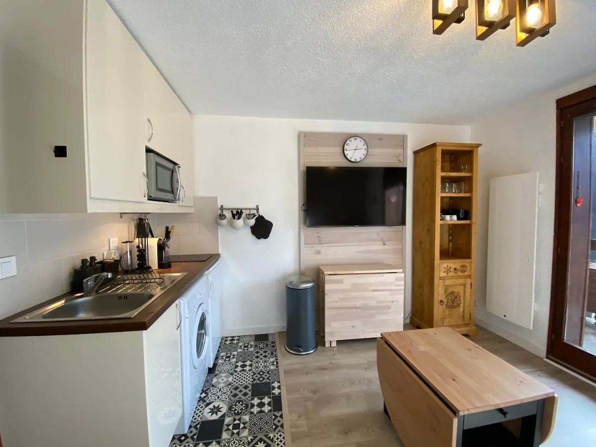 Appartement Charmant Avec Parking, Proximite Centre Et Telecabine - Fr-1-693-93 Chatel Apartment