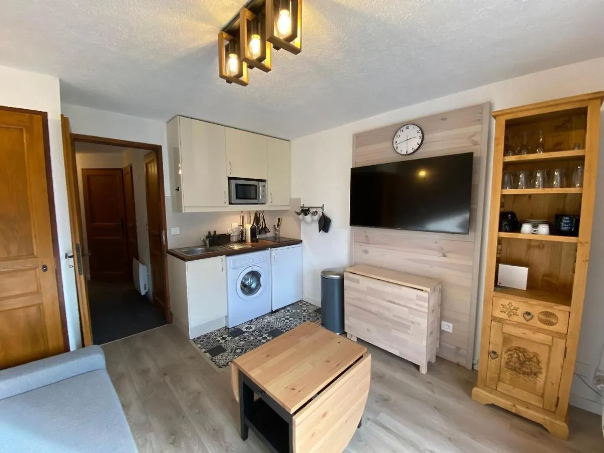 Appartement Charmant Avec Parking, Proximite Centre Et Telecabine - Fr-1-693-93 Chatel